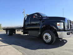 2017 FORD F650 22 FT STEEL